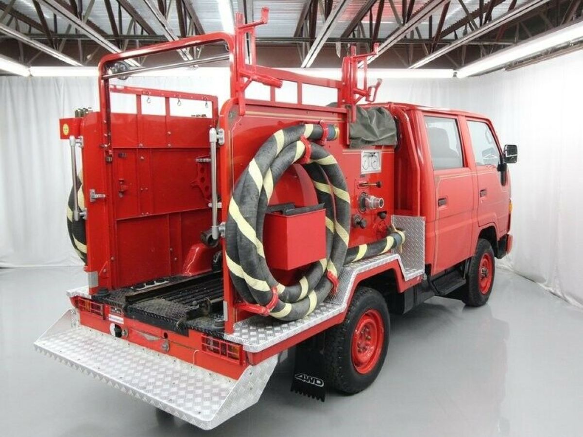 1992 Toyota HiAce Firetruck - photo 7