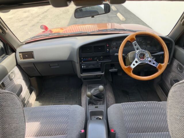1992 Toyota Hilux Pickup - photo 11