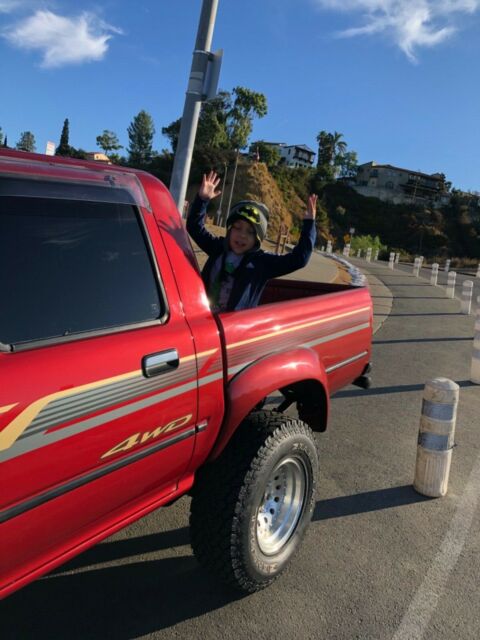 1992 Toyota Hilux Pickup - photo 2