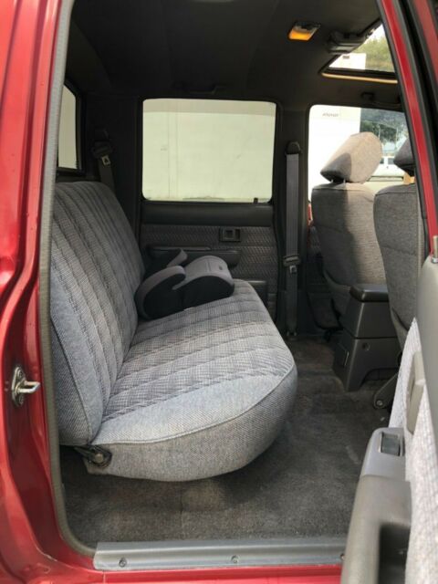 1992 Toyota Hilux Pickup - photo 9