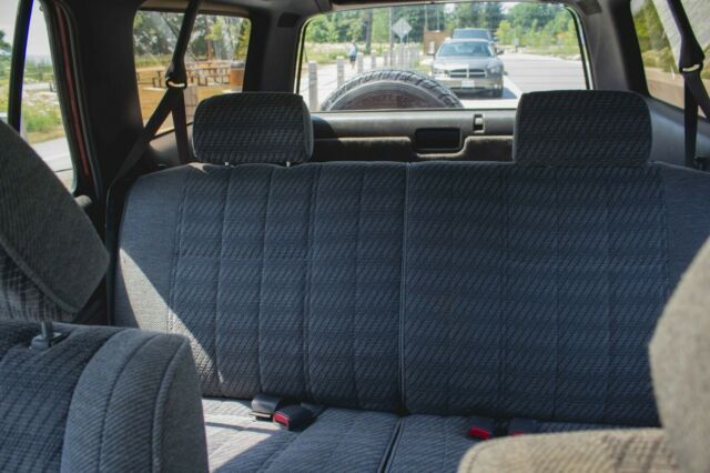 1992 Toyota Hilux SSR-X V6 - photo 12