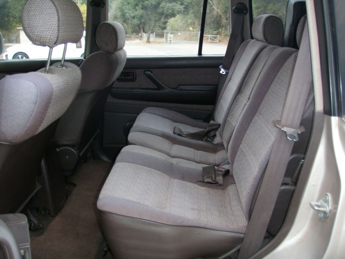1992 Toyota Land Cruiser Base - photo 10