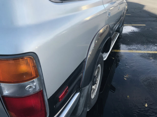 1992 Toyota Land Cruiser Base Sport Utility 4-Door - photo 8