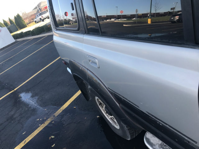 1992 Toyota Land Cruiser Base Sport Utility 4-Door - photo 9