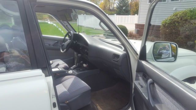 1992 Toyota Land Cruiser Base Sport Utility 4-Door - photo 9