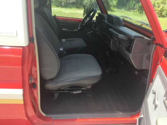 1992 Toyota Land Cruiser LJ73 Turbo Diesel Factory A/C. - photo 13