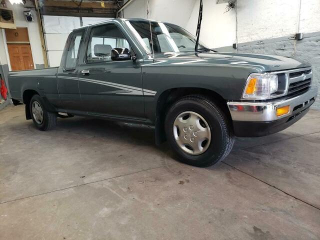 1992 Toyota Pickup - photo 3