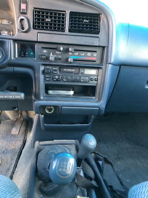 1992 Toyota Pickup SR5 - photo 10