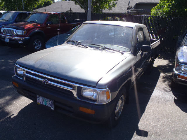 1992 Toyota PICKUP DX Deluxe