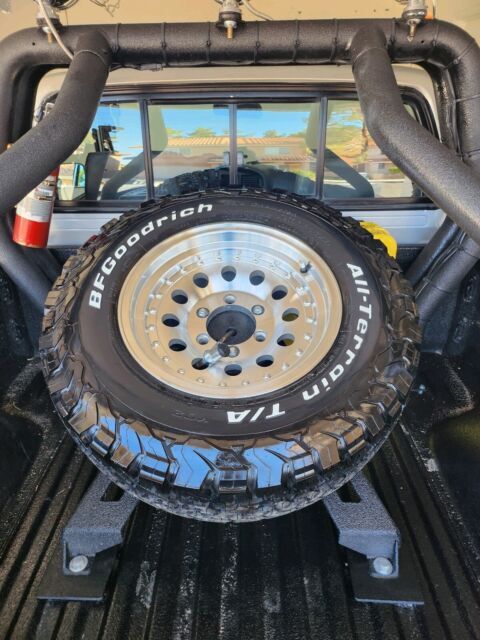 1992 Toyota Pickup 1/2 TON SHORT WHEELBASE DLX - photo 9