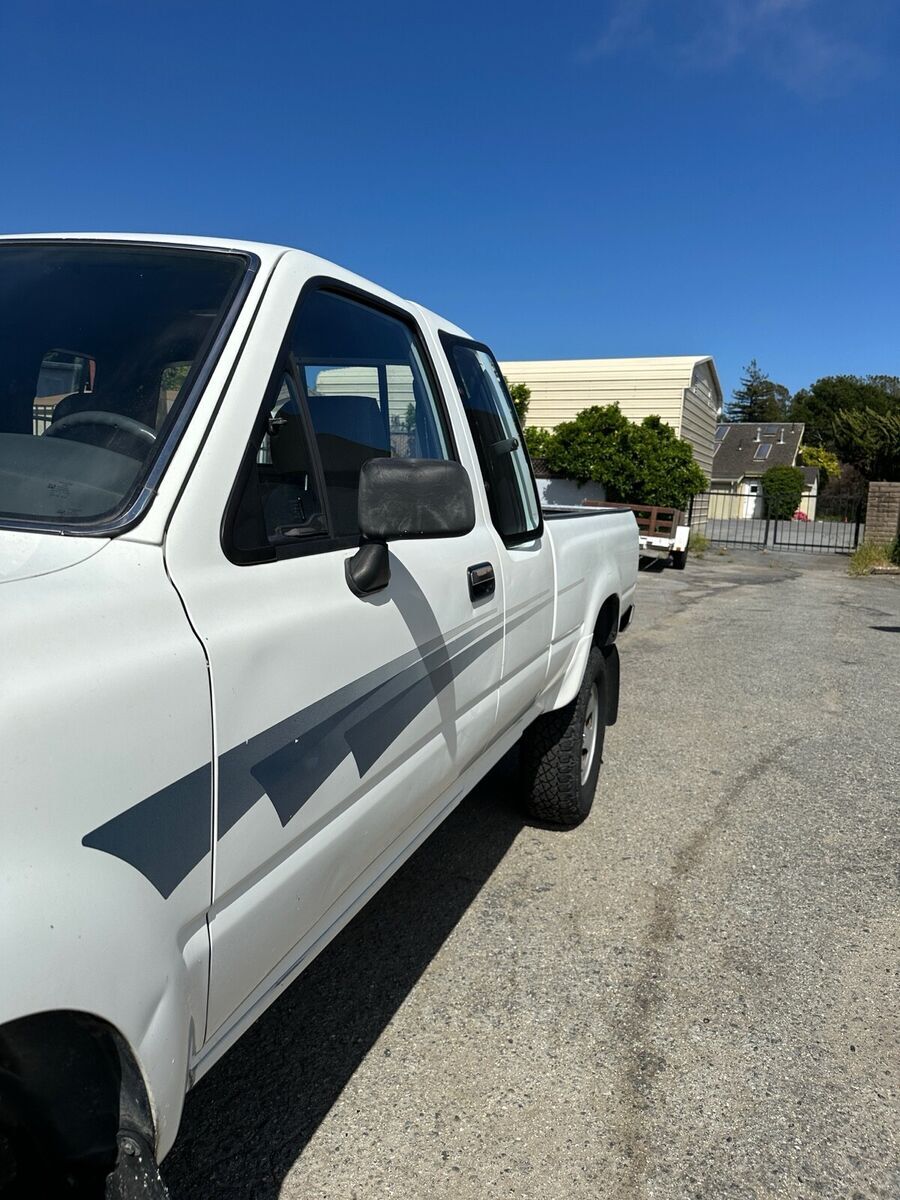 1992 Toyota Tacoma 1/2 TON EXTRA LONG WHEELBASE DLX - photo 7