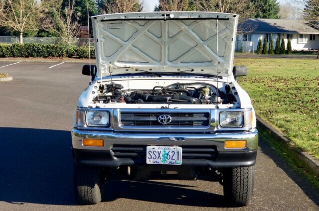 1992 Toyota Pickup Reg-Cab 4x4 - photo 13
