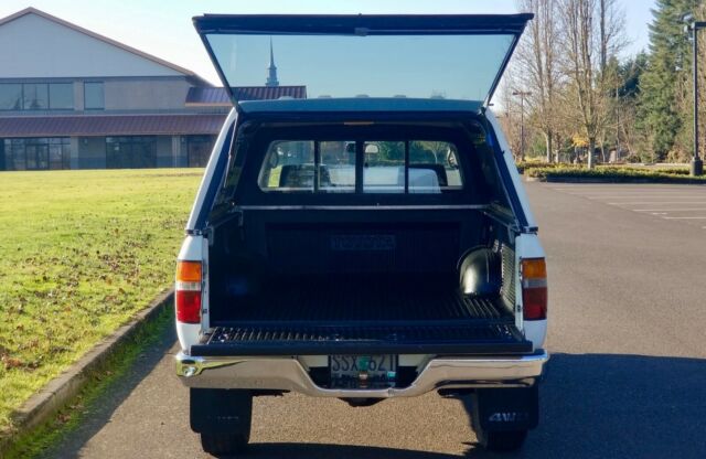 1992 Toyota Pickup Reg-Cab 4x4 - photo 7