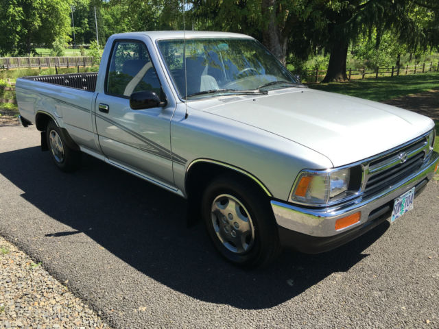 1992 Toyota PICKUP 1992 TOYOTA PICKUP REGULAR CAB DELUXE ONLY 62K - photo 2
