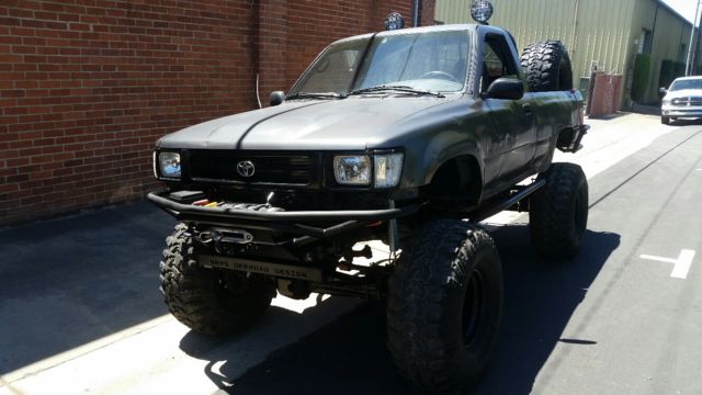 1992 Toyota Pickup Rock Crawler MUST SEE! 1992 Toyota Pickup