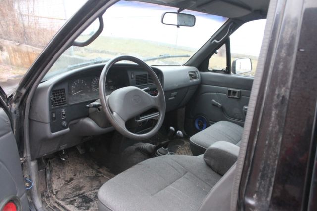 1992 Toyota Pickup v6 4WD 5 Speed - photo 4