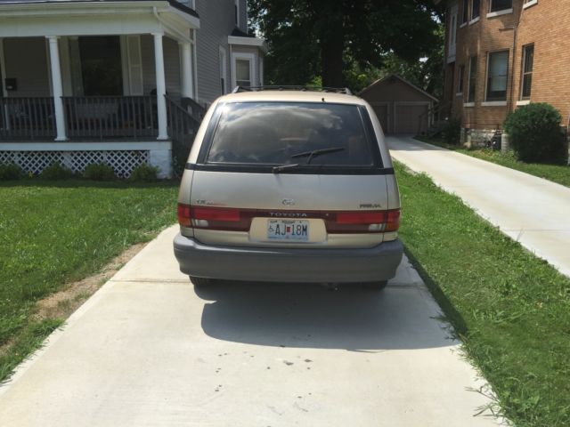 1992 Toyota Previa LE - photo 5