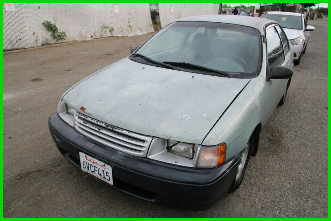 1992 Toyota Tercel Coupe 4 Speed Manual 4 Cylinder NO RESERVE 1992 Toyota Tercel