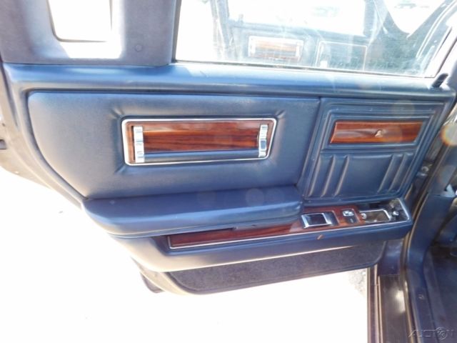 1992 Chrysler Imperial - photo 12