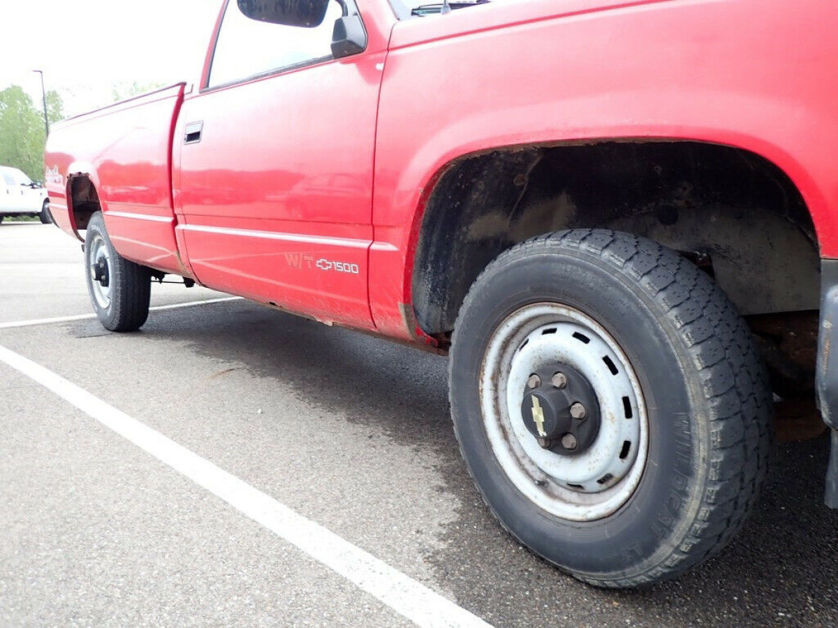 1992 Chevrolet C/K Pickup 1500 - photo 3