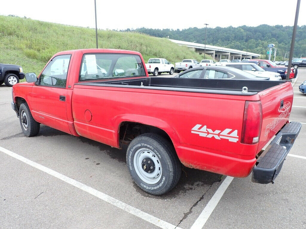1992 Chevrolet C/K Pickup 1500 - photo 7