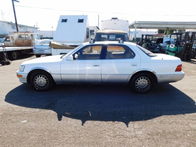 1992 Lexus LS - photo 4