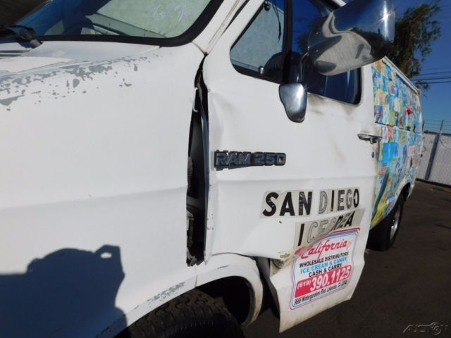 1992 Dodge Ram 2500 - photo 10