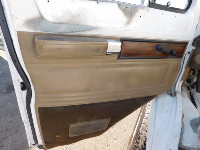 1992 Dodge Ram 2500 - photo 11