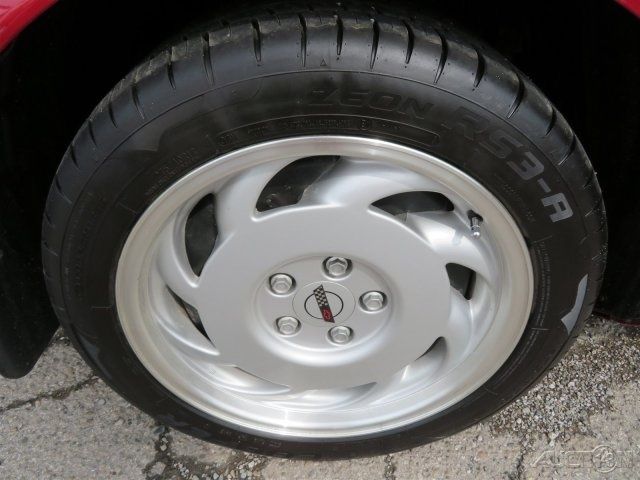1992 Chevrolet Corvette Base Hatchback 2-Door - photo 12
