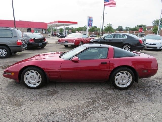 1992 Chevrolet Corvette Base Hatchback 2-Door - photo 9