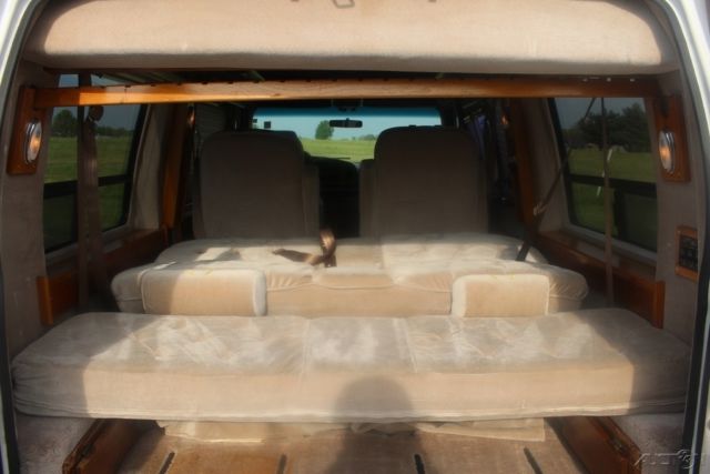 1992 Ford E-Series Van - photo 2