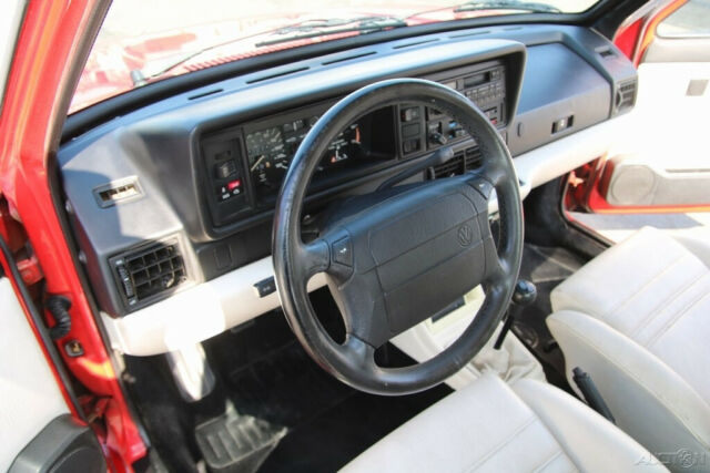 1992 Volkswagen Cabrio - photo 11