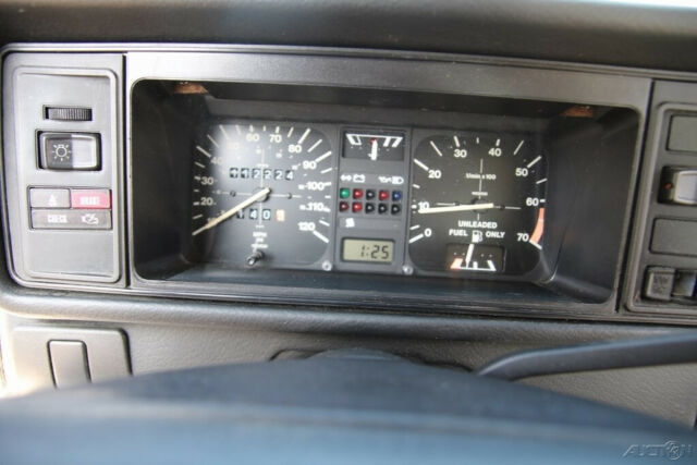 1992 Volkswagen Cabrio - photo 12