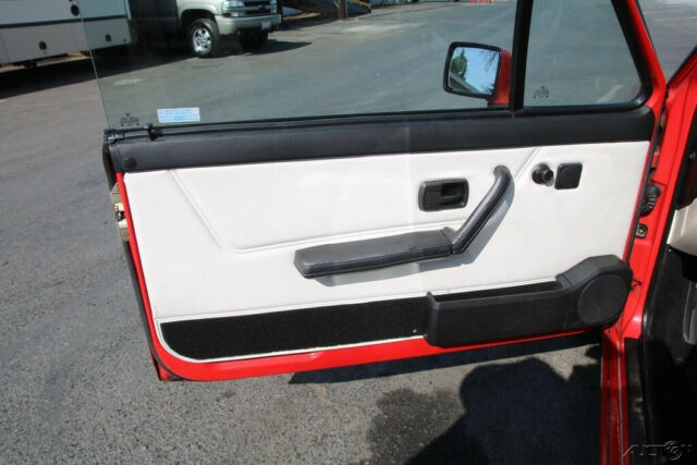 1992 Volkswagen Cabrio - photo 9