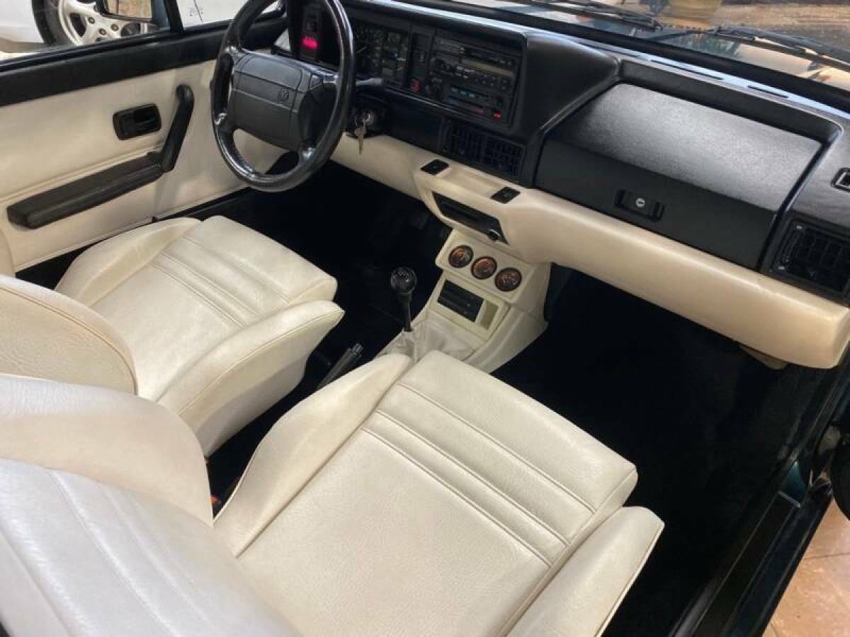 1992 Volkswagen Cabrio Base 2dr Convertible - photo 9