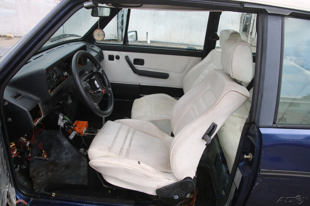 1992 Volkswagen Cabrio - photo 12