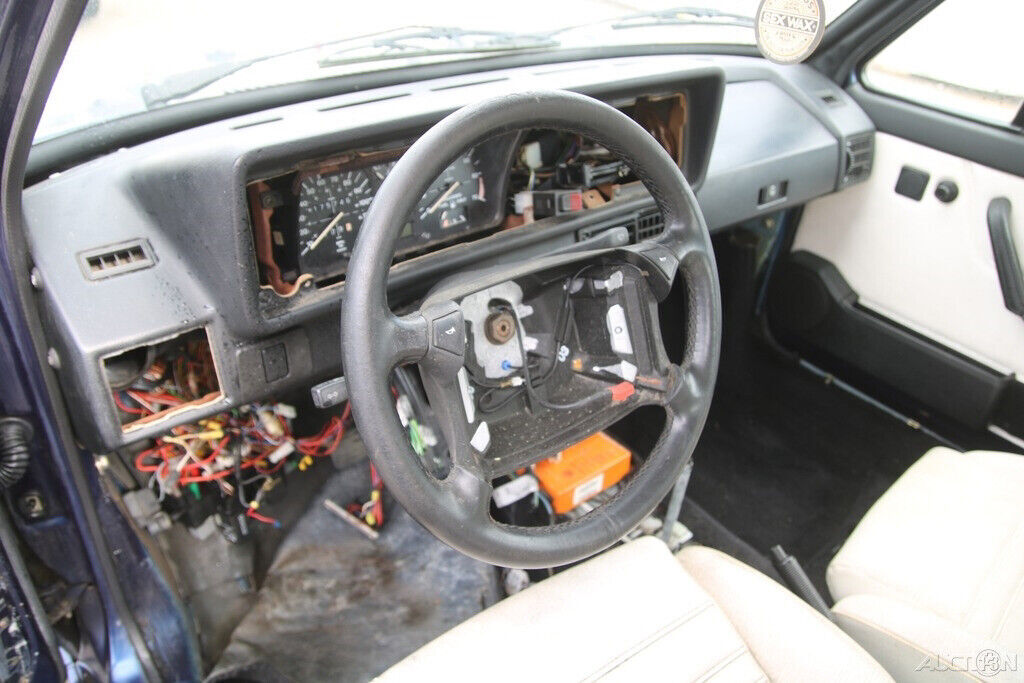 1992 Volkswagen Cabrio - photo 13
