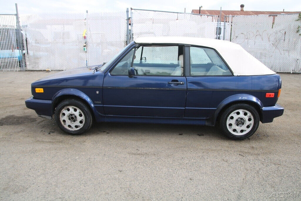 1992 Volkswagen Cabrio - photo 3
