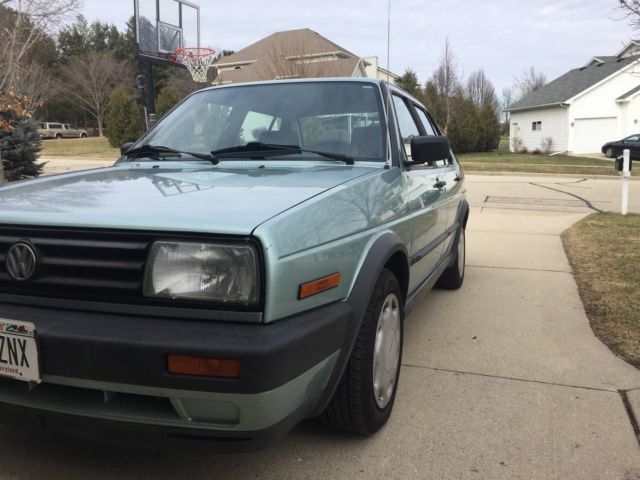 1992 Volkswagen Jetta GL Sedan 4-Door - photo 3