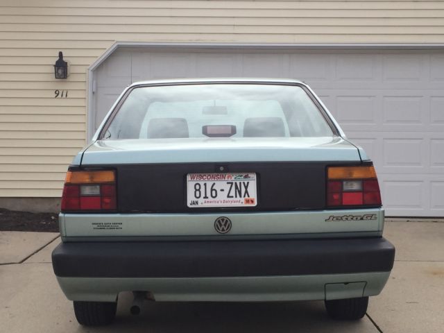 1992 Volkswagen Jetta GL Sedan 4-Door - photo 6