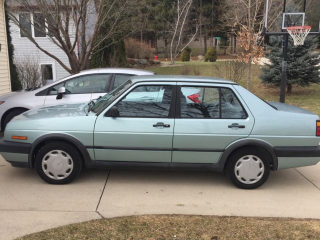 1992 Volkswagen Jetta GL Sedan 4-Door - photo 8