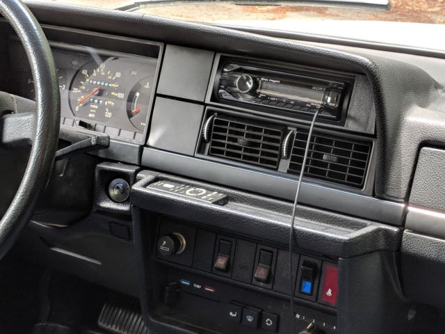 1992 Volvo 240 GL - photo 12