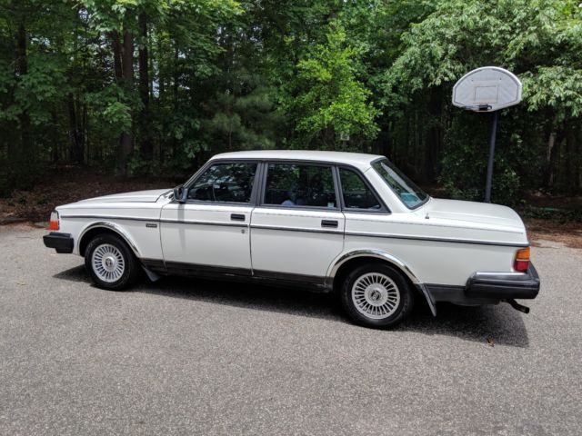 1992 Volvo 240 GL - photo 2