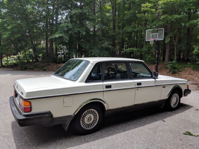 1992 Volvo 240 GL - photo 4