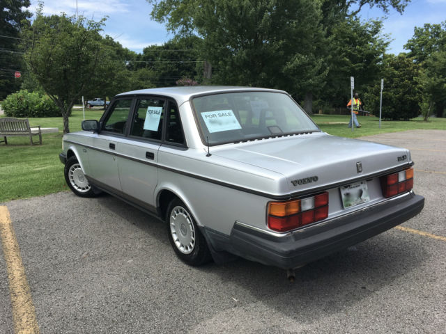 1992 Volvo 240 - photo 2