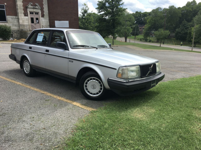 1992 Volvo 240 - photo 5
