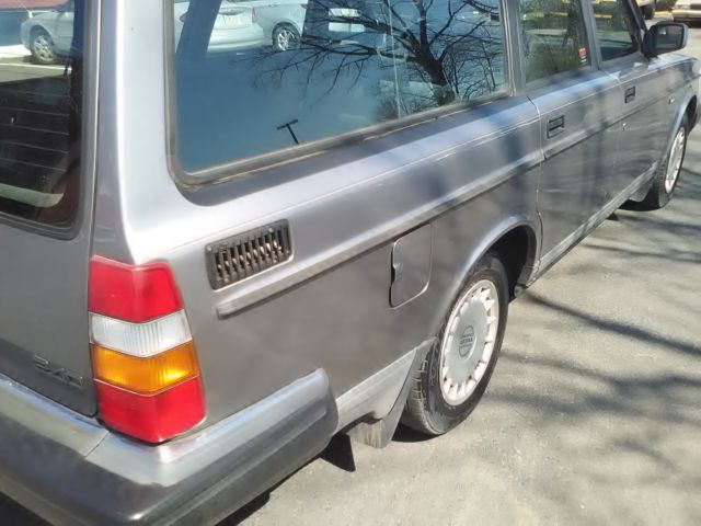 1992 Volvo 240 - photo 10