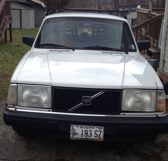 1992 Volvo 240 Base Wagon 4-Door 2.3L MAKE OFFER! MOVING! WHITE 245 AUTO LOW M 1992 Volvo 240