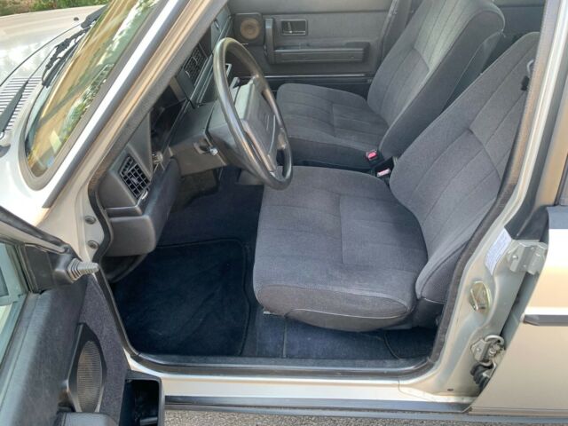 1992 Volvo 240 - photo 13