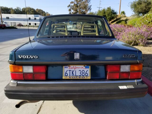 1992 Volvo 240 - photo 8